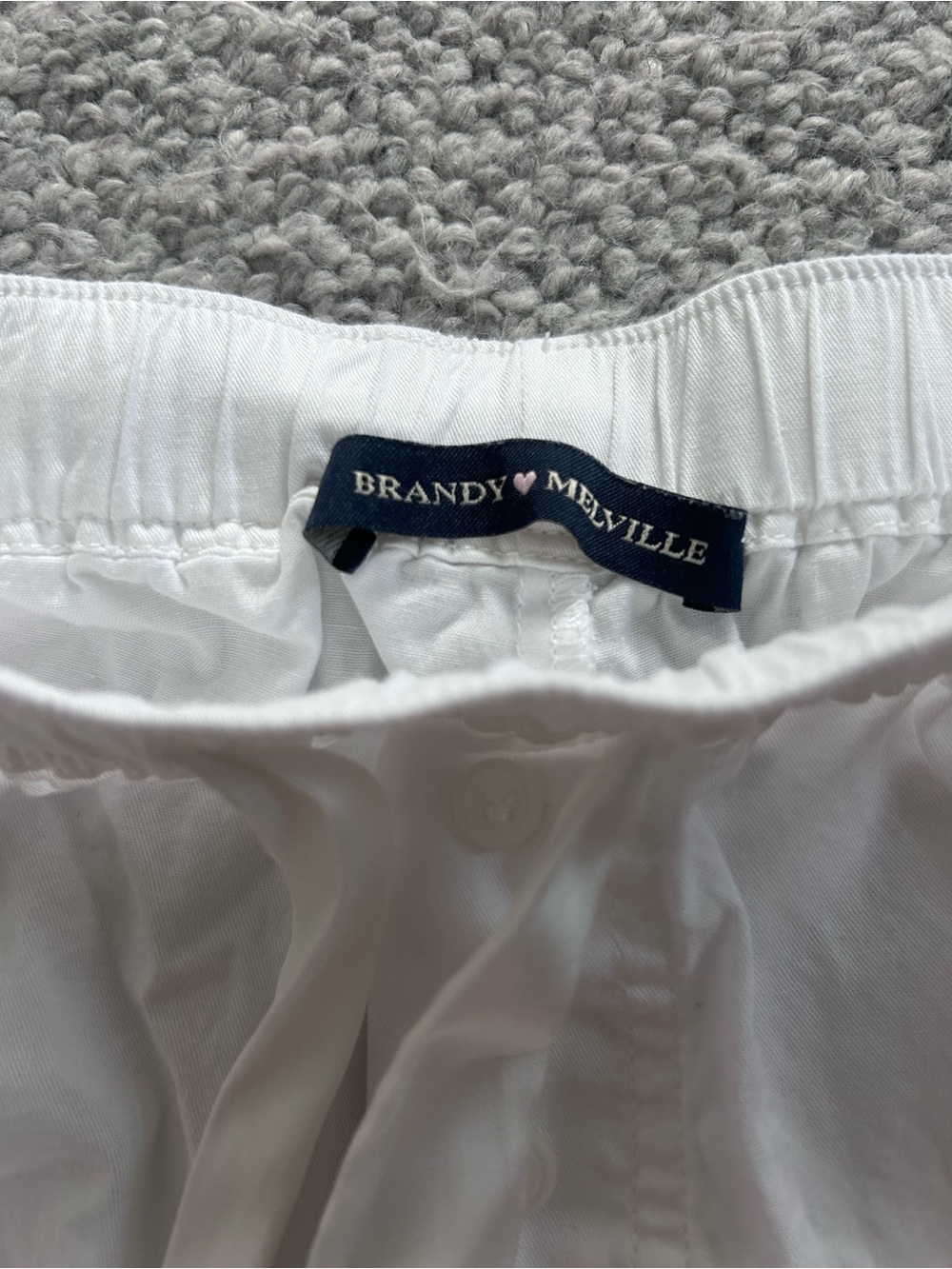 Brandy Melville White Elastic Waist Shorts - Picture 3 of 3